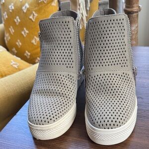Steve Madden Gray Perforated Ankle Booties